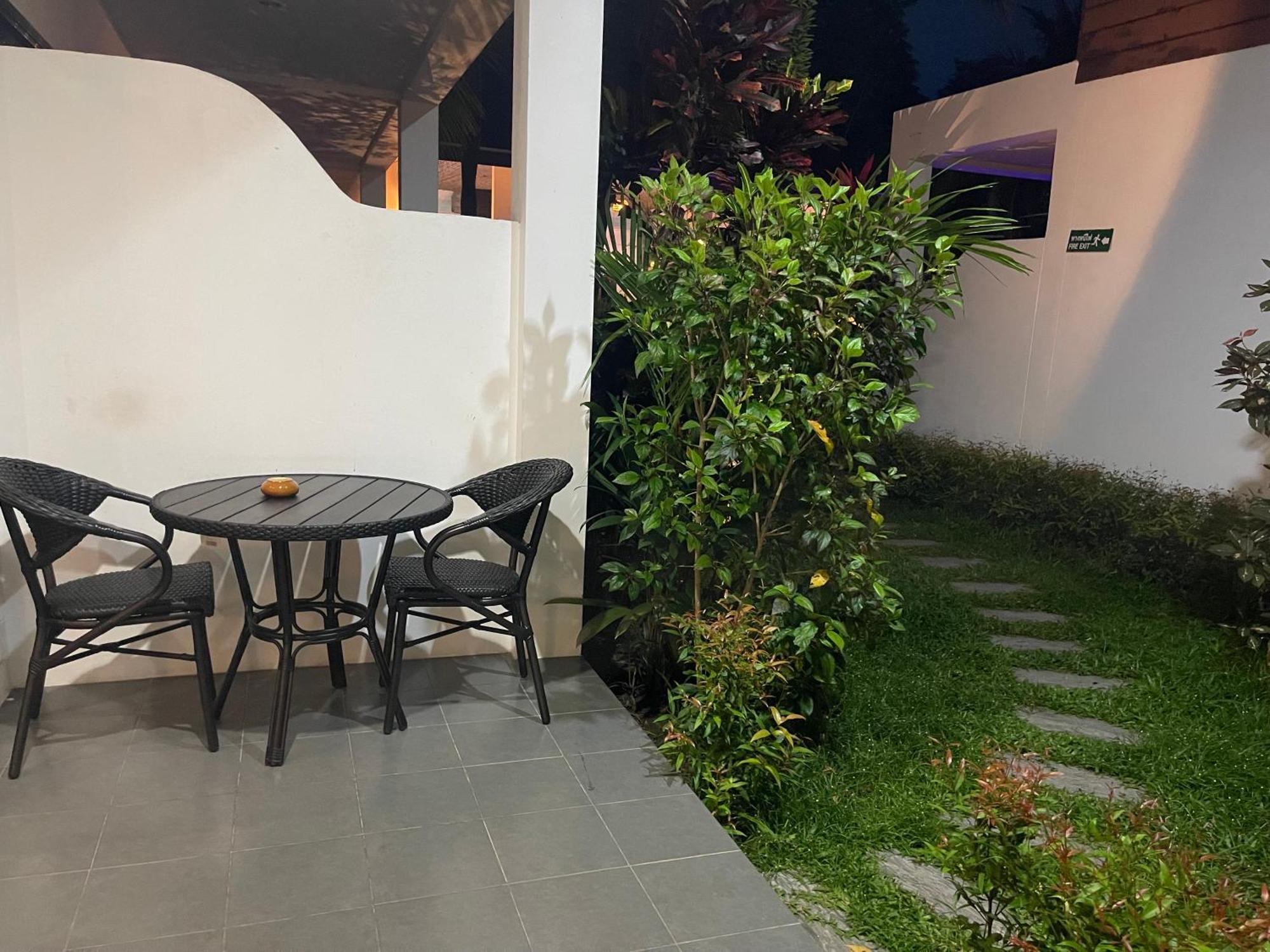 Lotus Bleu Resort & Restaurant Rawai Exterior foto